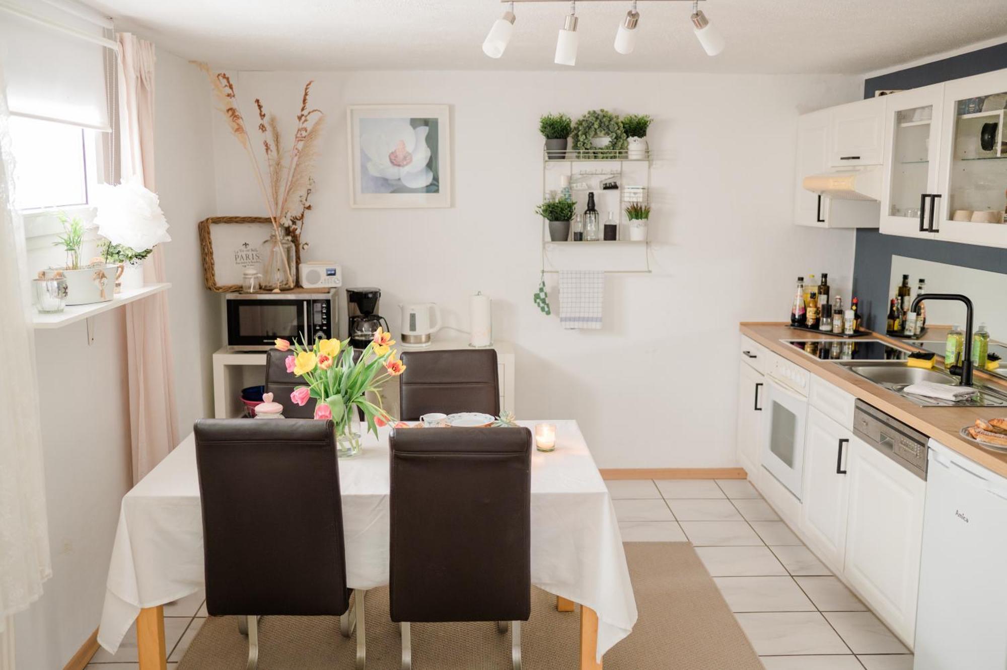 Buchlindenweg - Zimmer & Ferienwohnung Breitscheid  Luaran gambar