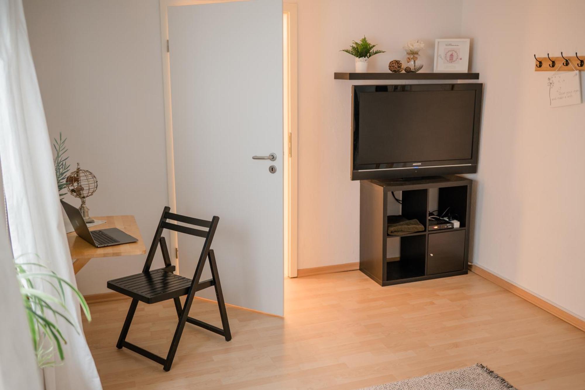 Buchlindenweg - Zimmer & Ferienwohnung Breitscheid  Luaran gambar