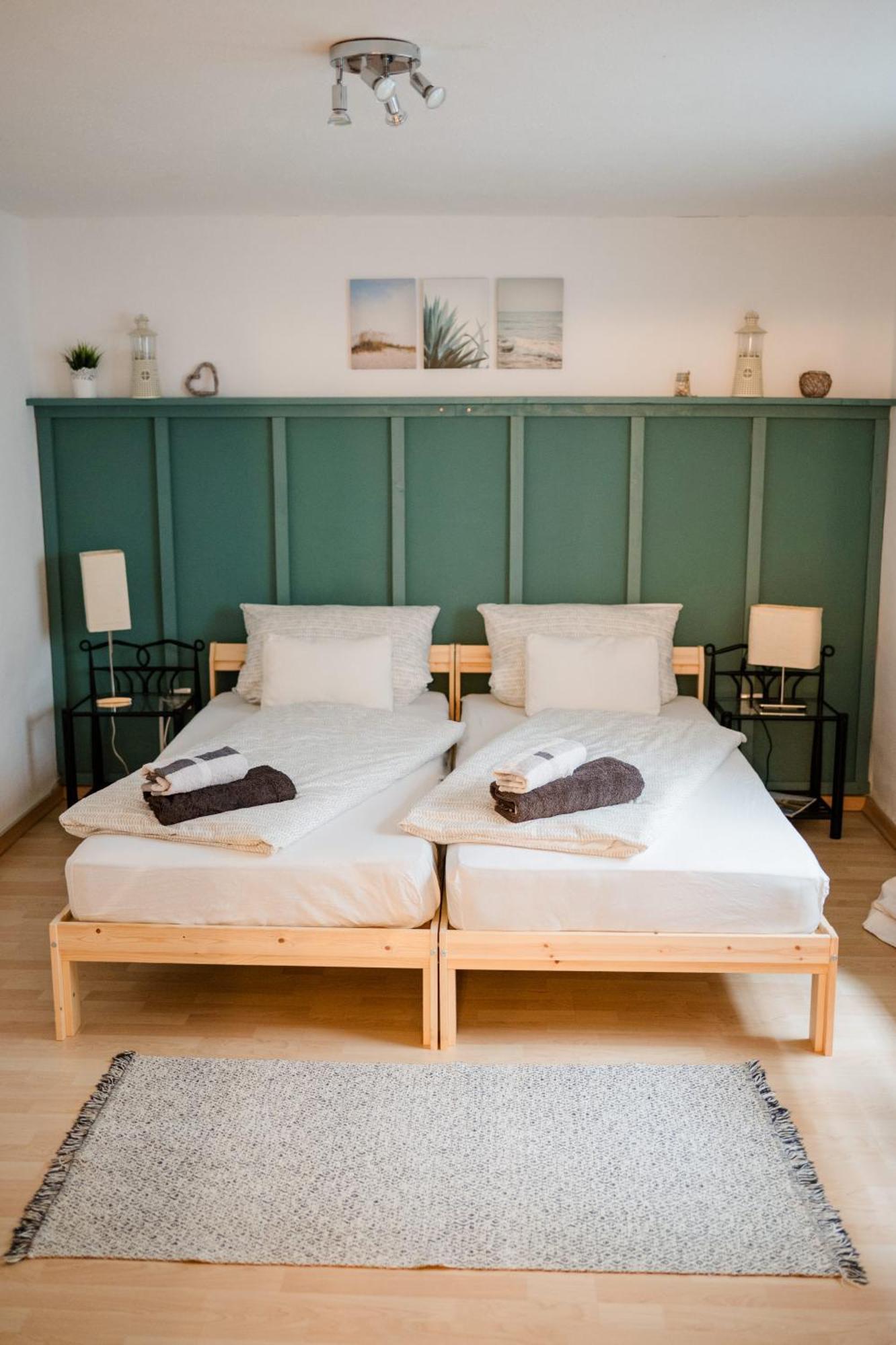 Buchlindenweg - Zimmer & Ferienwohnung Breitscheid  Luaran gambar